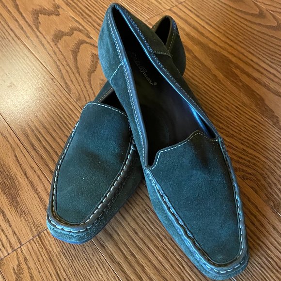 Eddie Bauer Green Suede Loafers Size 10 - Picture 1 of 6
